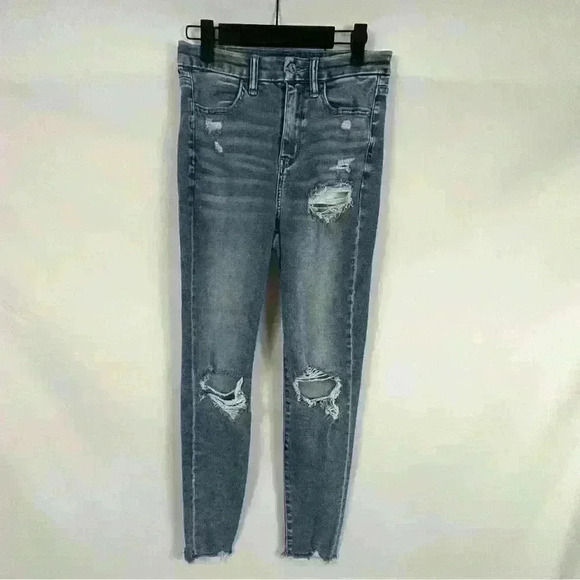 AMERICAN EAGLE Super High Rise Forever Soft Distressed Jegging Jean - Picture 1 of 10